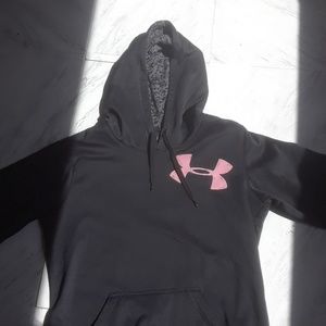 Black Under Armour hoodie
